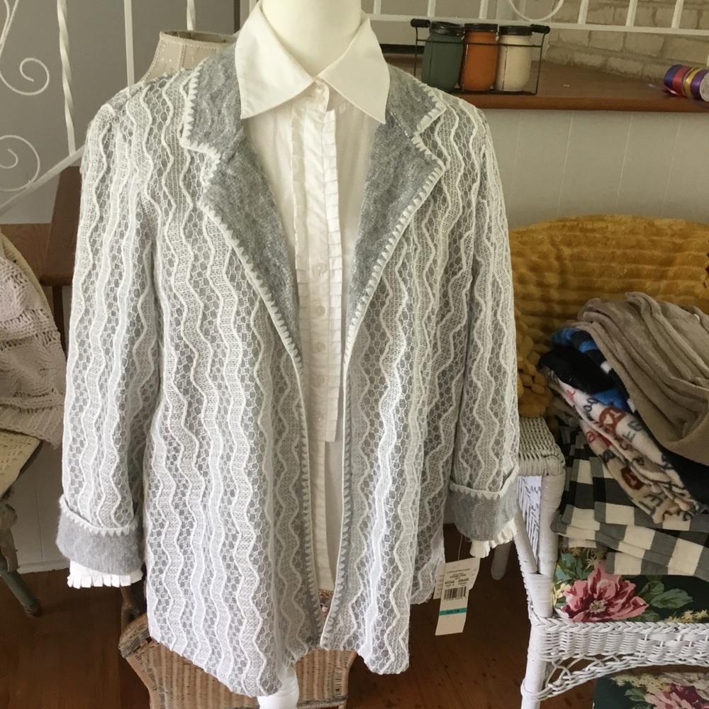 NWT ALFRED DUNNER ESKIMO KISS BLAZER